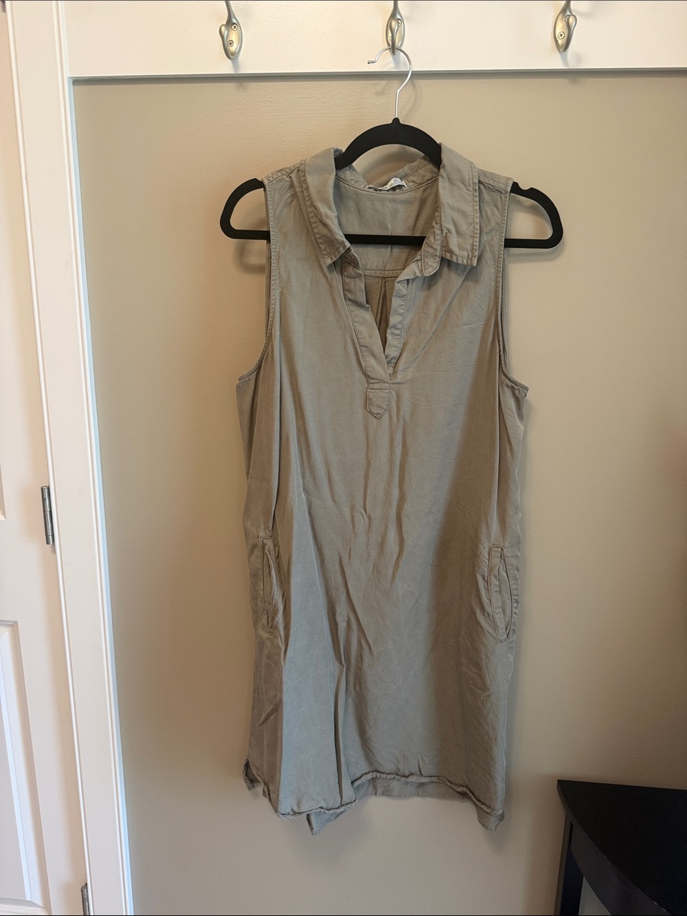 Sleeveless Collared Tunic Dress in Light Taupe